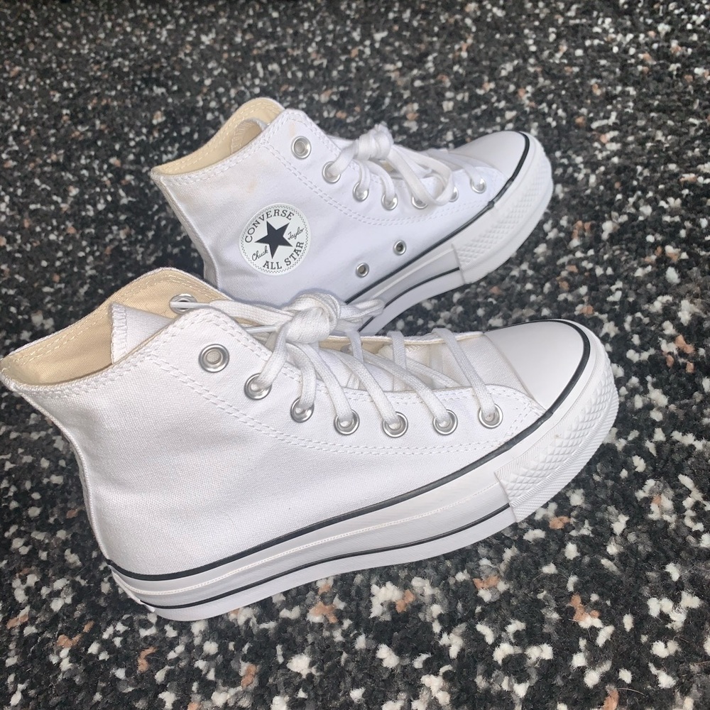 CONVERSE CHUCKTAYLOR ALLSTAR LIFT HIGHTOP PLATFORM